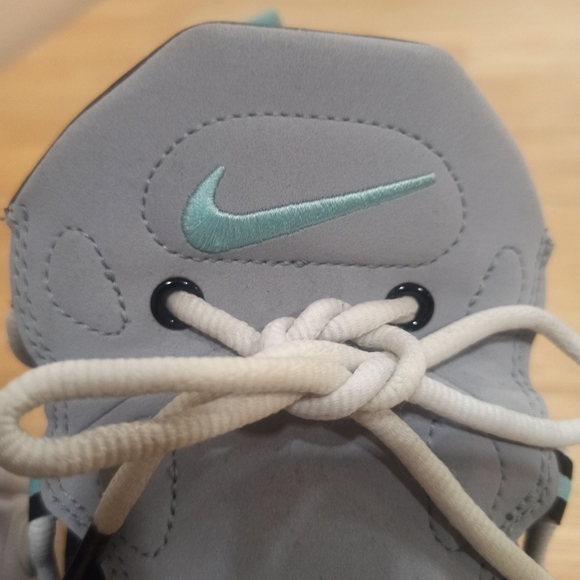 Nike Air More Money Island Green Wolf Grey Snickers - Picture 12 of 13